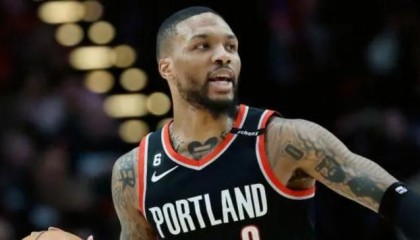  开拓者利拉德申请交易，指定下家为热火或篮网  