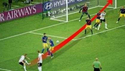  特里皮尔精准任意球绝杀伯恩茅斯  