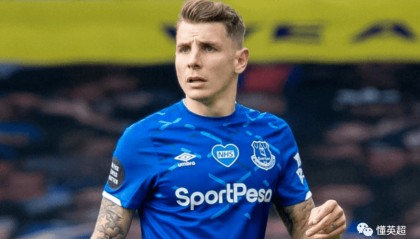  马赛核心球员重伤赛季报销，球队前景蒙上阴影  